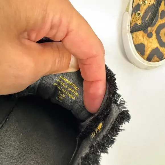 GUESS Elbinah Leopard Low-Top Sneakers - Picture 6 of 6